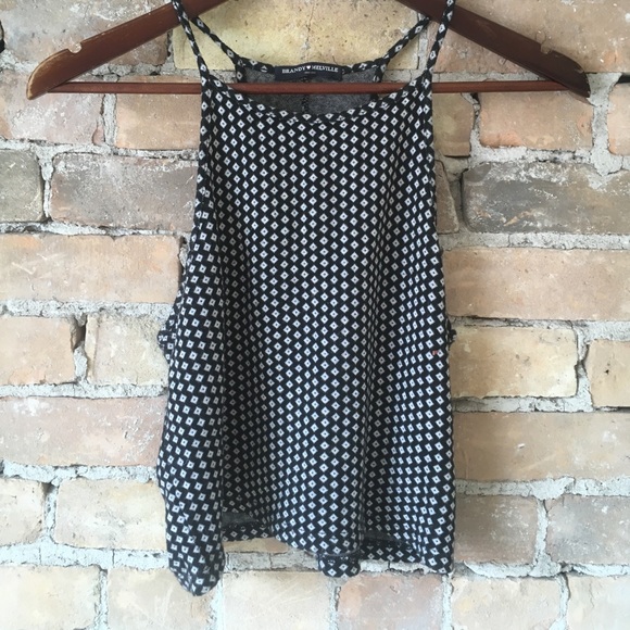 Brandy Melville Crop Top - Picture 3 of 6